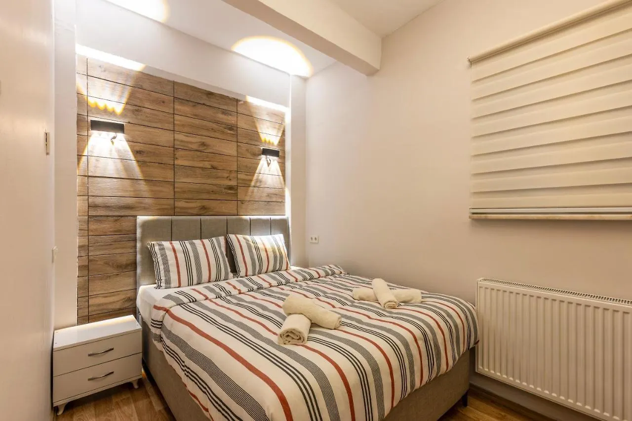 In The Center Of Taksim And Galataport 2 Bedrooms And 1 Living Room In Apartment Istanbulská provincie